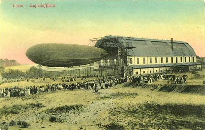 Hala sterowcowa w Toruniu