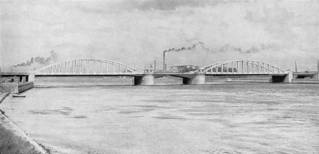 Володaрский мост
