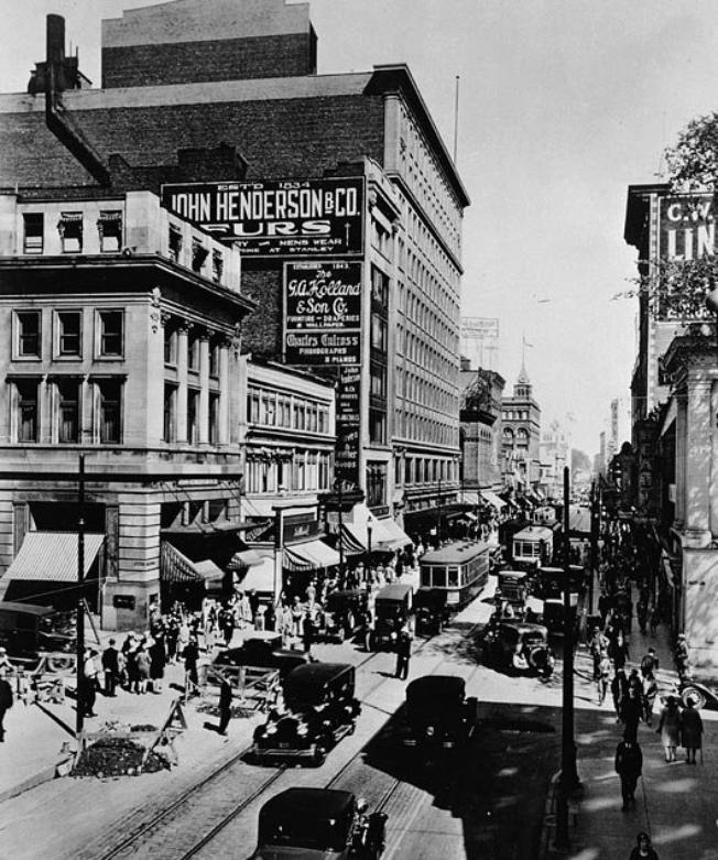 Rue Sainte-Catherine, Saint Catherine Street