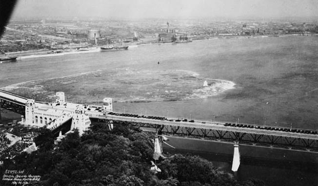 The inauguration of the Jacques Cartier Bridge 