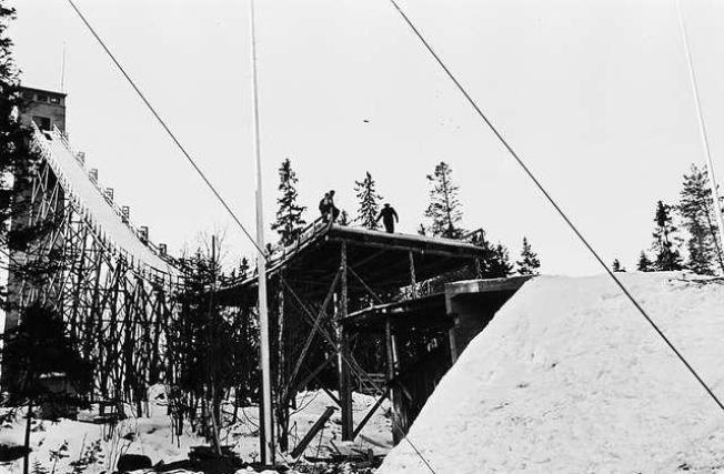 Holmenkollbakken 01. 03. 1940