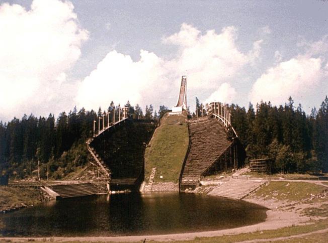 Holmenkollen, Sommer 1975