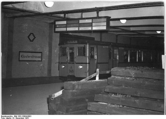 U-Bahnhof Klosterstraße